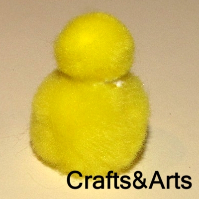 Chick pom-pom craft