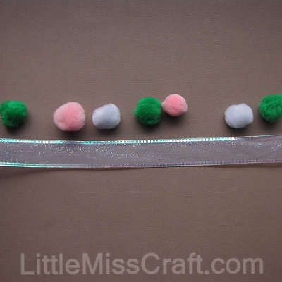 christmas garland pom pom craft